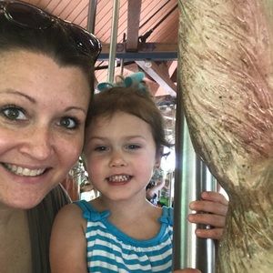 Meet your Posher, Liz